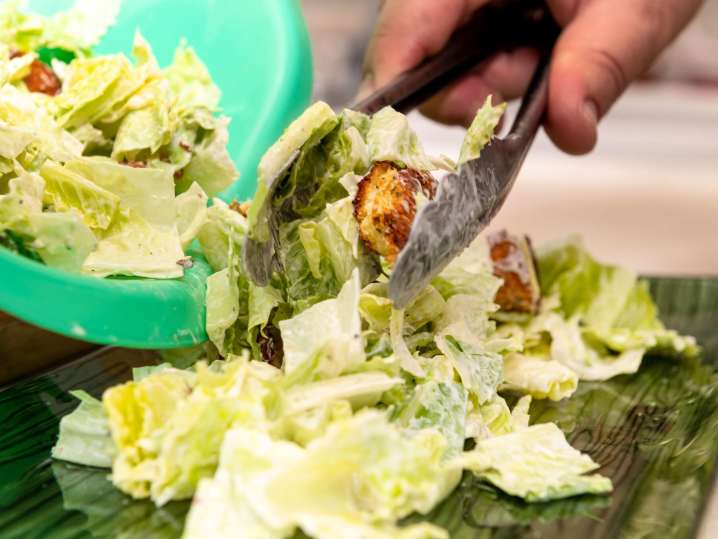 Making Caesar Salad | Classpop Shot