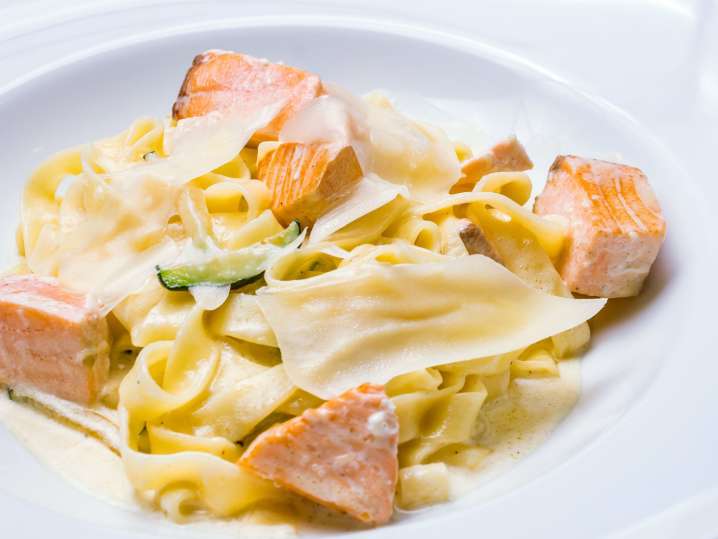 Salmon fettuccine | Classpop Shot