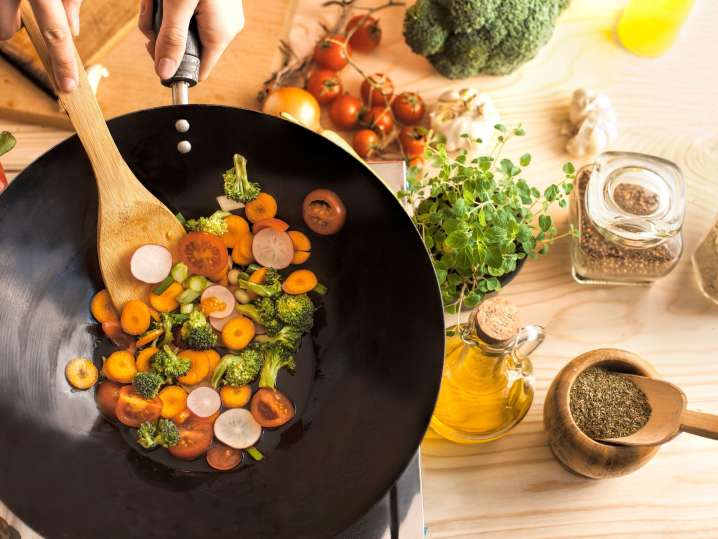 making stir fry | Classpop Shot