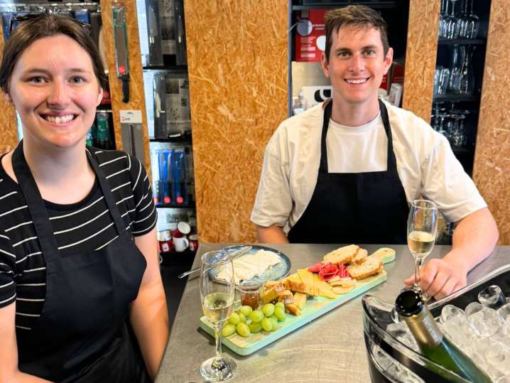 tasting wine and cheeses | Classpop Shot