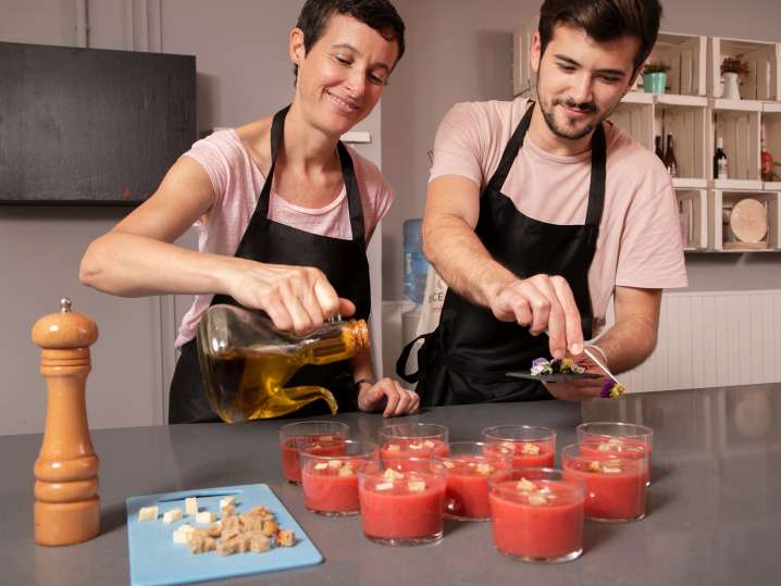 cooking class participants | Classpop Shot