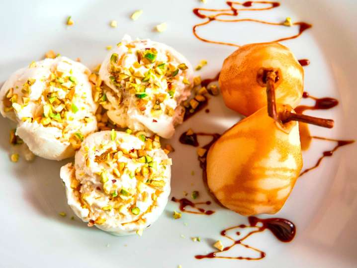 Honey Roasted Pears With Pistachio with side of Greek yogurt | Classpop Shot