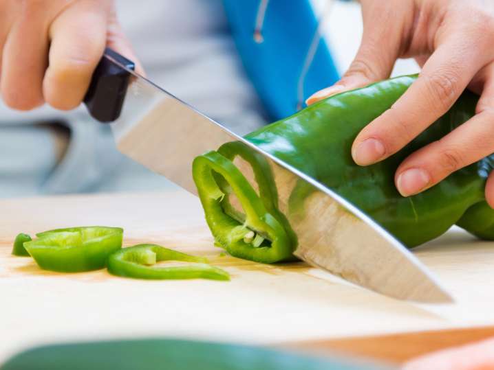 cutting peppers | Classpop Shot
