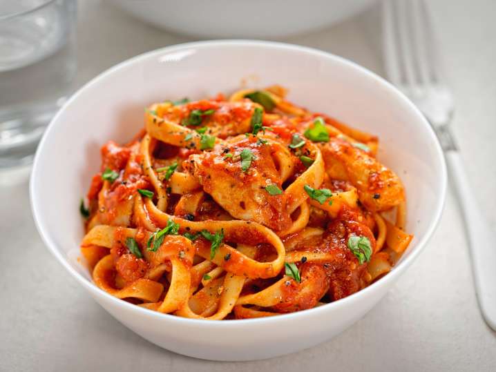 tagliatelle pasta with tomato sauce | Classpop Shot