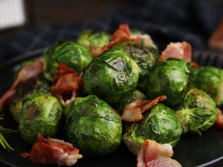 Roasted Brussels Sprouts With Bacon & Maple | Classpop Shot