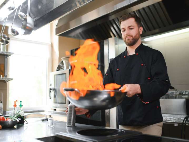 chef showcasing flambee | Classpop Shot