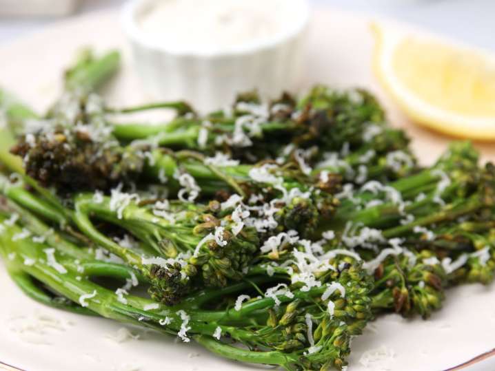 Charred Broccolini | Classpop Shot