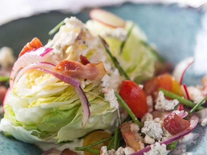 Greek wedge salad | Classpop Shot