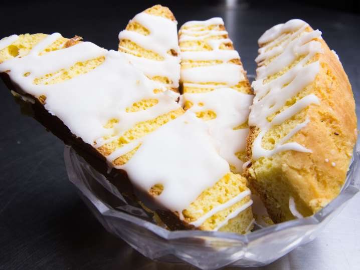 Lemon Biscotti with a glaze | Classpop Shot