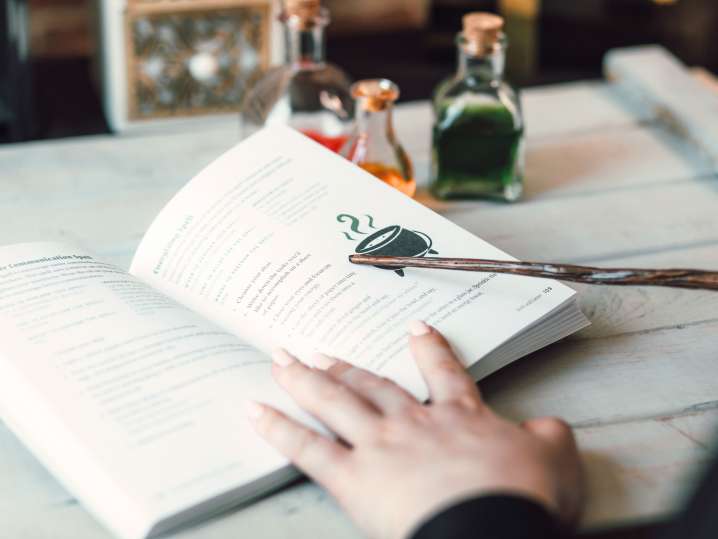 Hogwarts magical world inspired recipes book | Classpop Shot