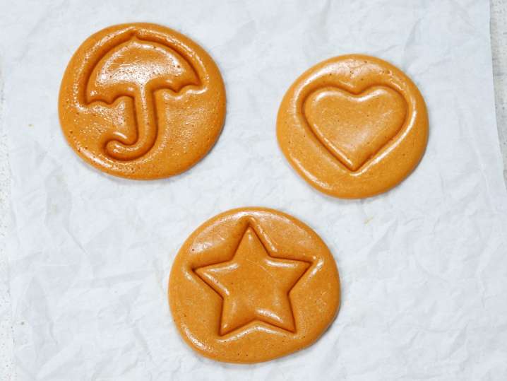 fresh Dalgona  cookies | Classpop Shot