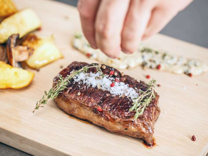 seasoning steak | Classpop Shot