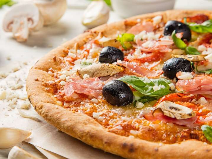 pizza with toppings | Classpop Shot