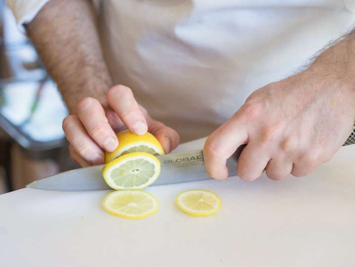 cutting lemon | Classpop Shot