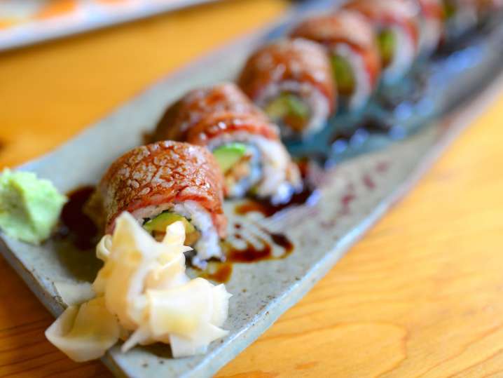 tropical beef sushi roll | Classpop Shot