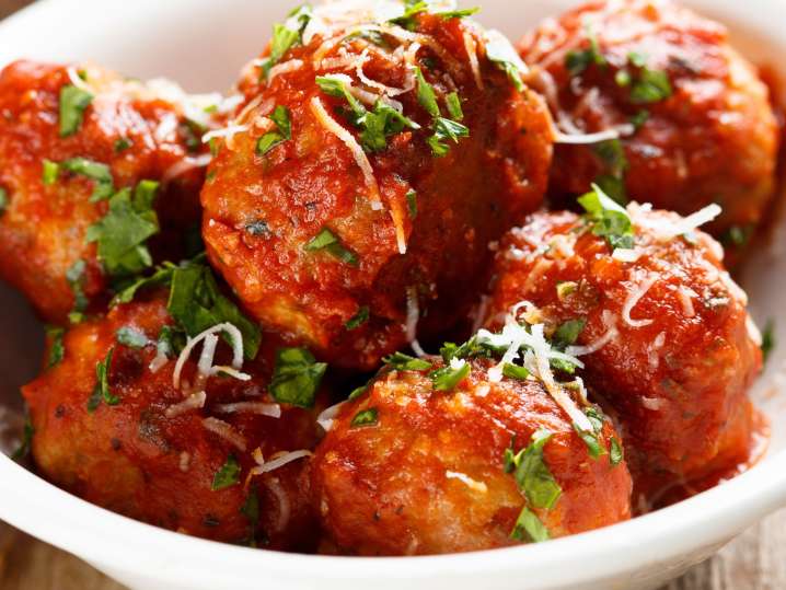 fresh meatballs in tomato sauce | Classpop Shot