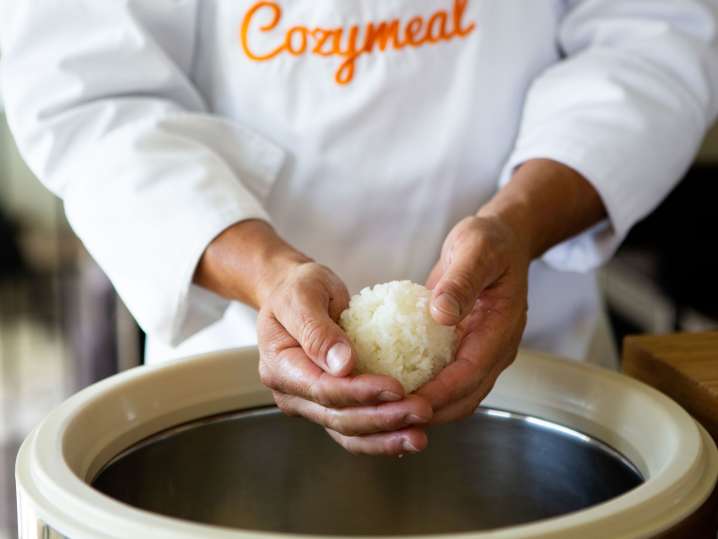 making nigiri | Classpop Shot