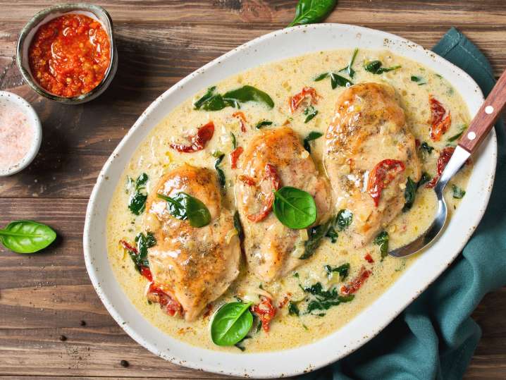 chicken in sun dried tomato cream | Classpop Shot