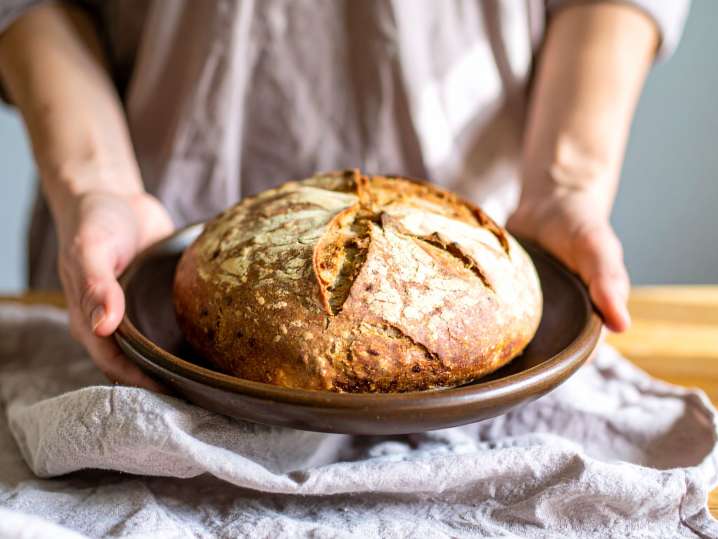 freshly baked sourdough | Classpop Shot