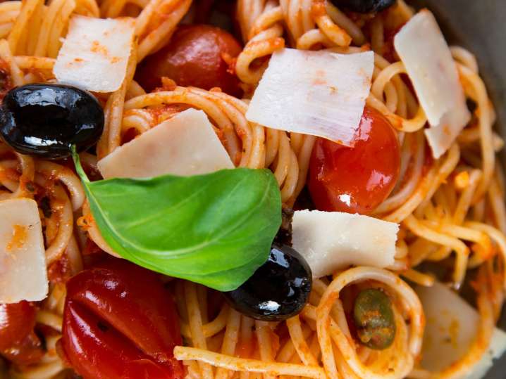 Angel Hair Pasta Putanesca | Classpop Shot