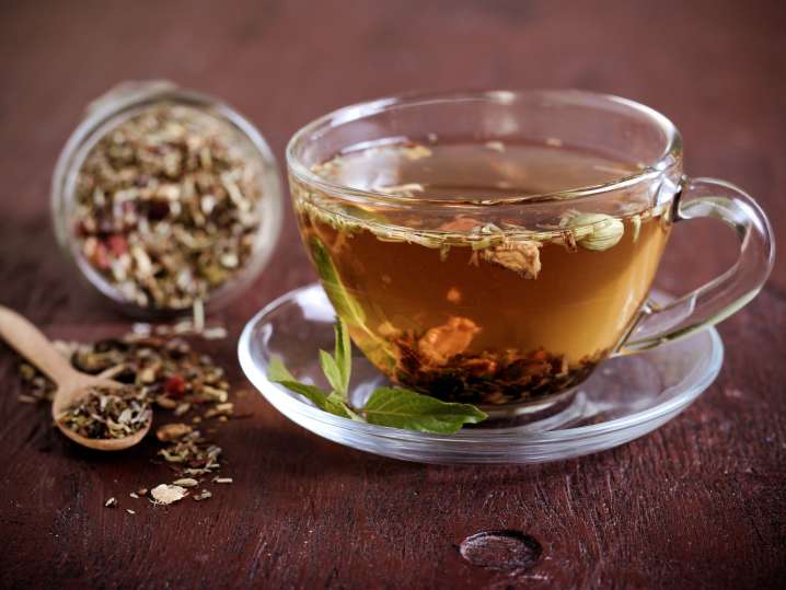 cinnamon, clove, cardamom tea | Classpop Shot