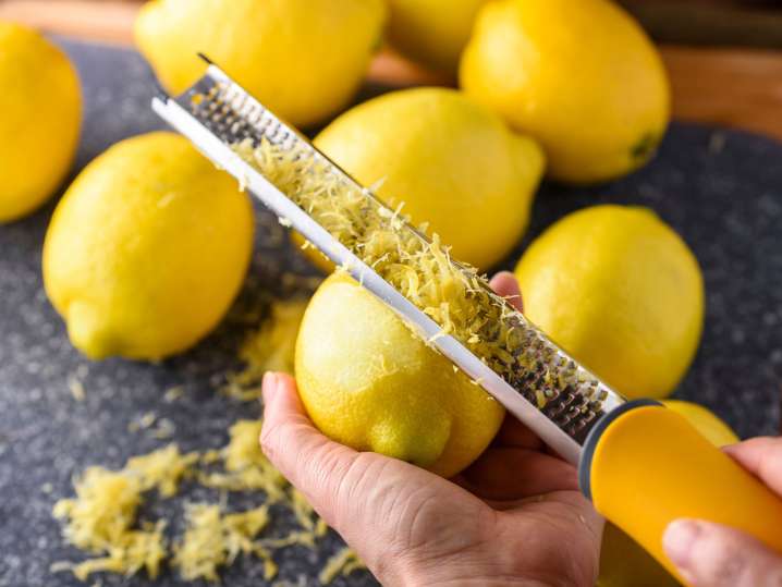 zesting lemon | Classpop Shot