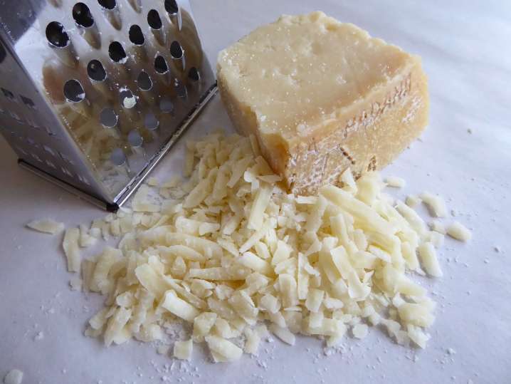 grated parmesan cheese for risotto Shot