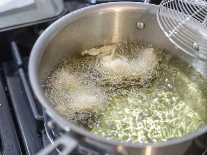 frying shrimp tempura Shot