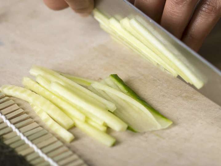 slicing cucumber | Classpop Shot