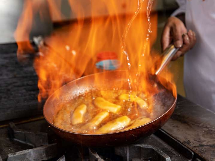 bananas foster in flames | Classpop Shot