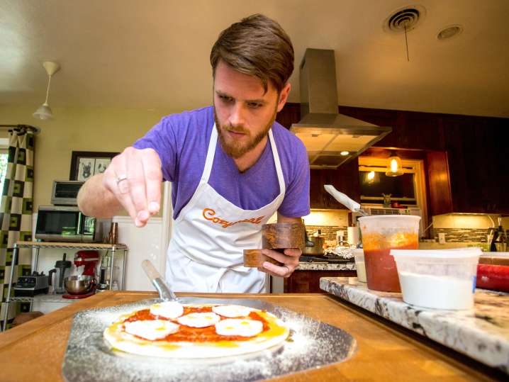 making pizza | Classpop Shot