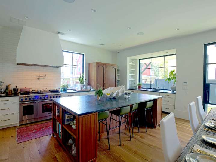 deb venue | Classpop Shot