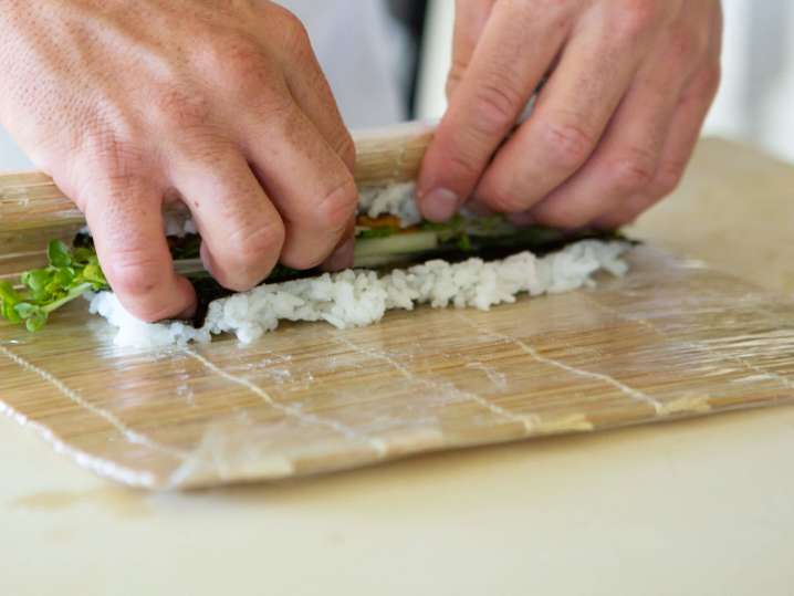 chef rolling sushi | Classpop Shot