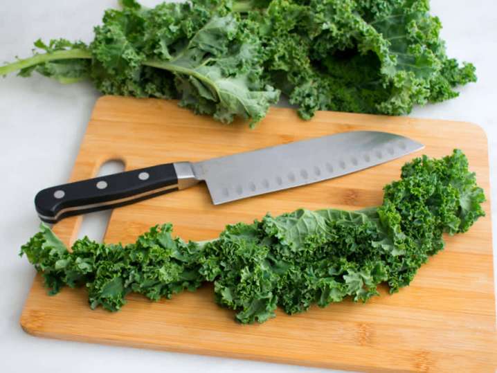 chopping kale for a healthy salad | Classpop Shot
