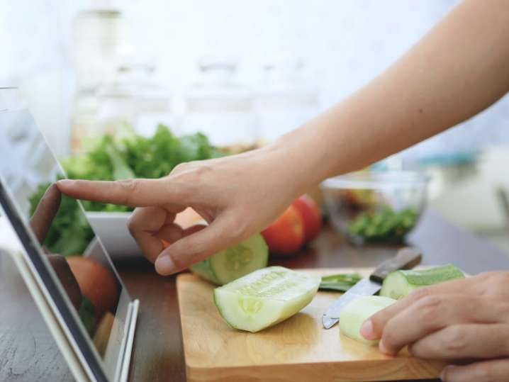 Online Cooking Class - Fresh Hummus and Falafel | Classpop Shot