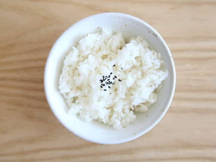 japanese white rice with black sesame seeds | Classpop Shot