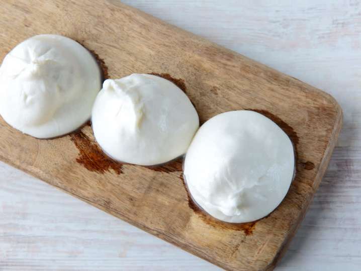 fresh burrata for bruschetta | Classpop Shot