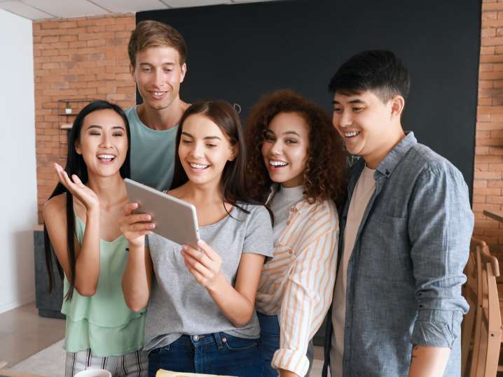 friends taking a virtual whiskey tasting class | Classpop Shot