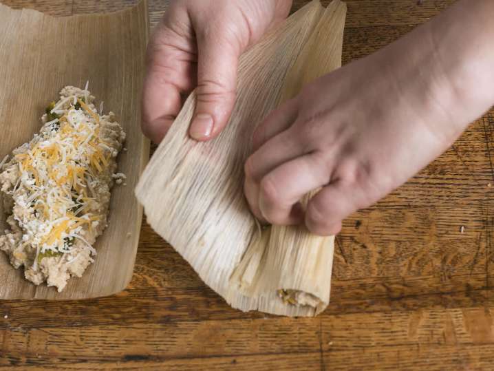 rolling tamales | Classpop Shot