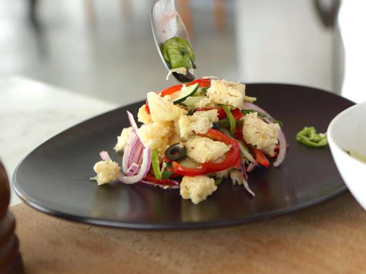 making panzanella | Classpop Shot