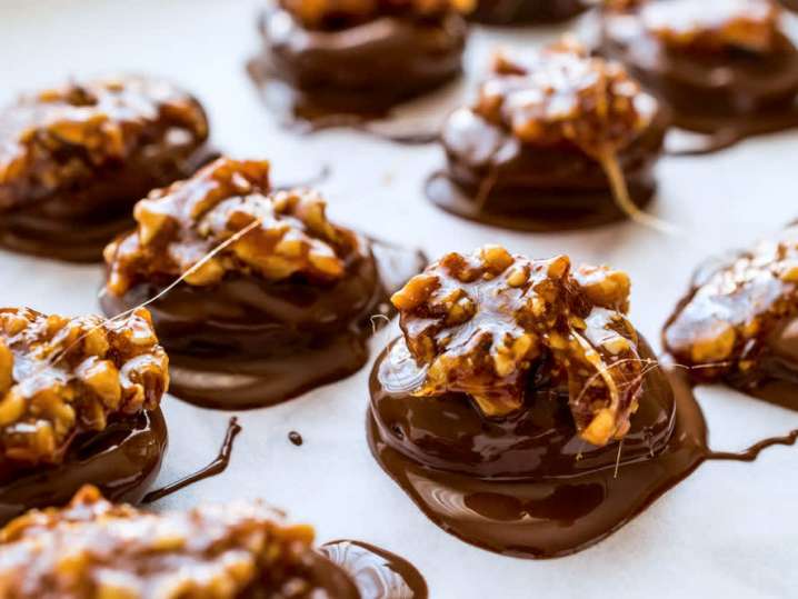 hazelnut chocolate pralines | Classpop Shot