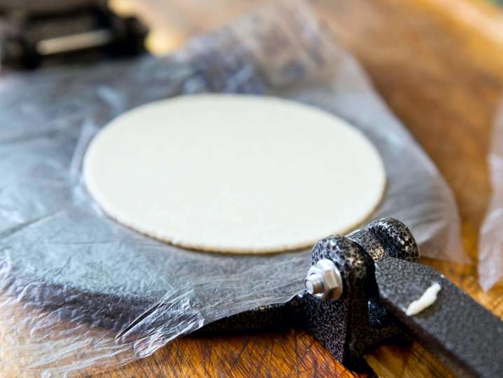 making homemade tortillas | Classpop Shot