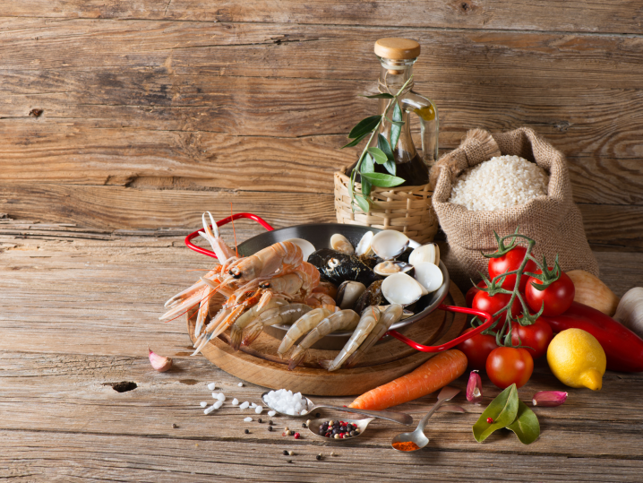 paella ingredients Shot