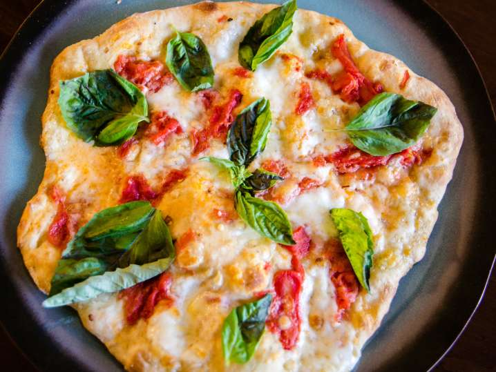 classic Margherita Pizza | Classpop Shot