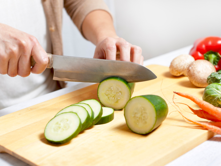 person slicing a cucumber | Classpop Shot