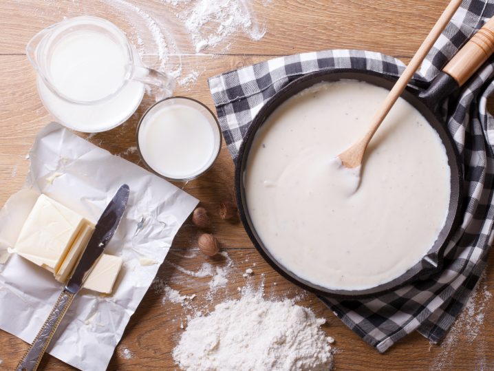 making bechamel sauce | Classpop Shot