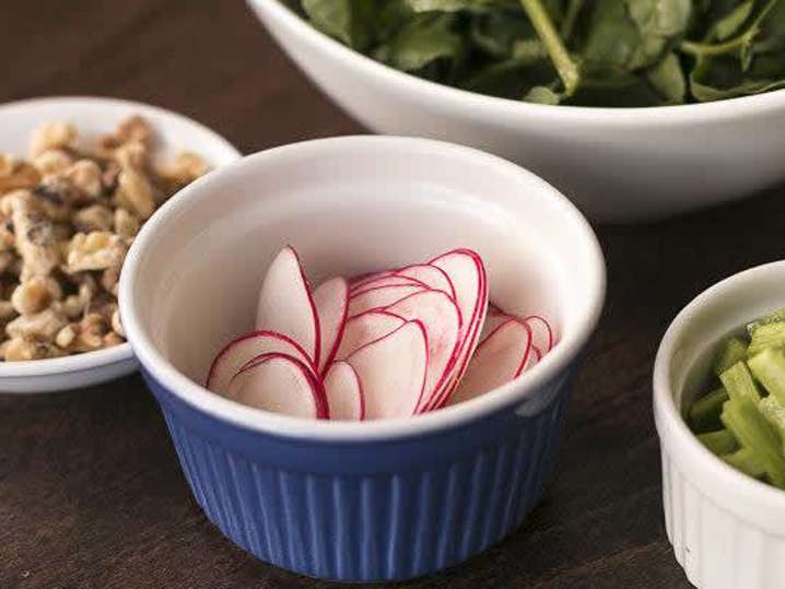 Radishes, walnuts and herbs | Classpop Shot