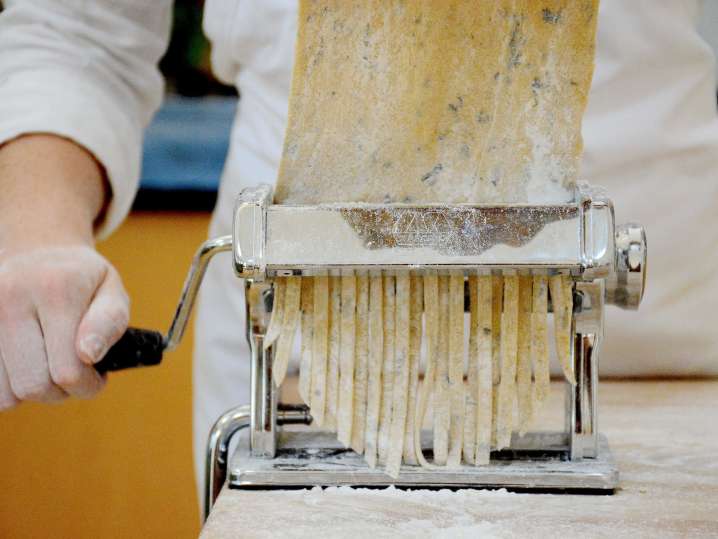 Chef making tagliatelle from scratch | Classpop Shot