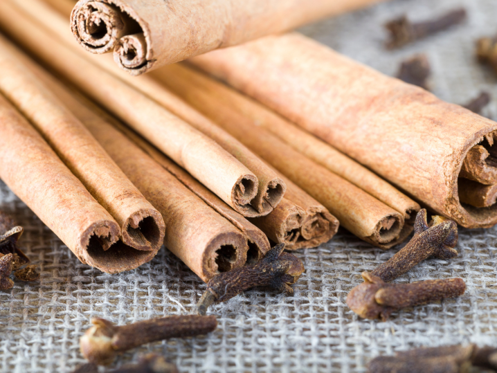 Cinnnamon bark and cloves Canva | Classpop Shot