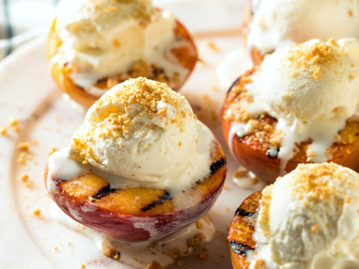 Grilled peach crumble Canva | Classpop Shot